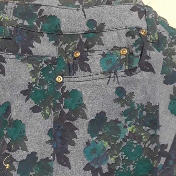 D G BY DIANE GILMAN SZ. 10 woman's clothing - Picture 5 of 7